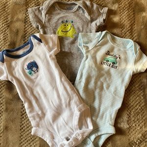 New born onsie set